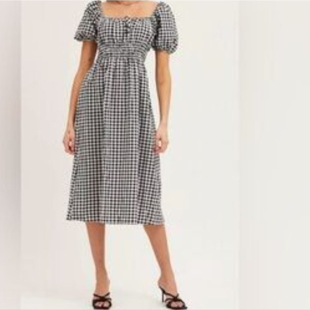 Monteau Los Angeles Checked Dress. Cottagecore. Peasant. Gingham - Picture 1 of 12